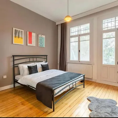 Apartment Renovated Art Deco Charm In The Heart Of Nisantasi